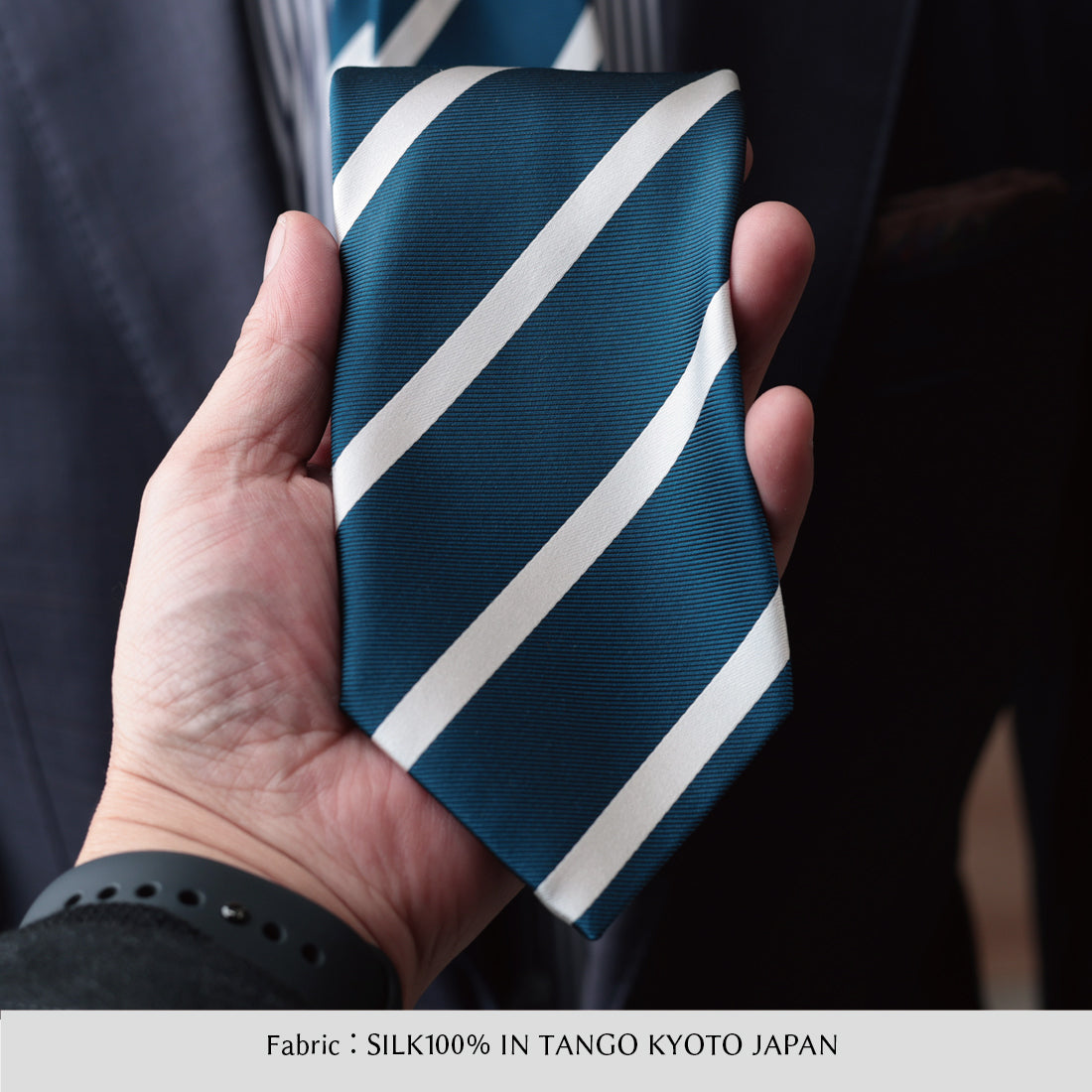シルクネクタイ ターコイズ×白の斜めストライプ柄