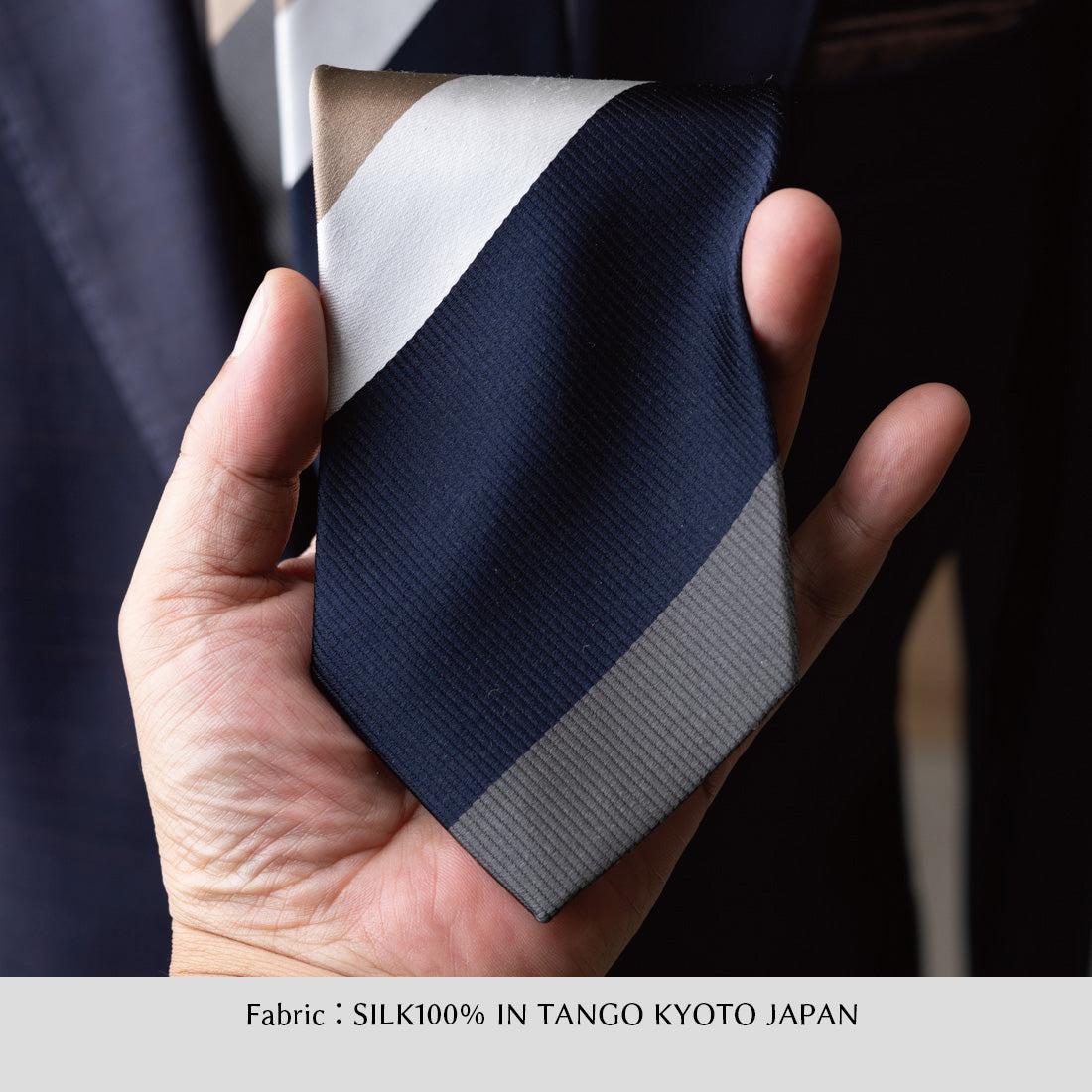 ネイビー×グレーのワイドストライプシルクネクタイ KYOTO SILK
